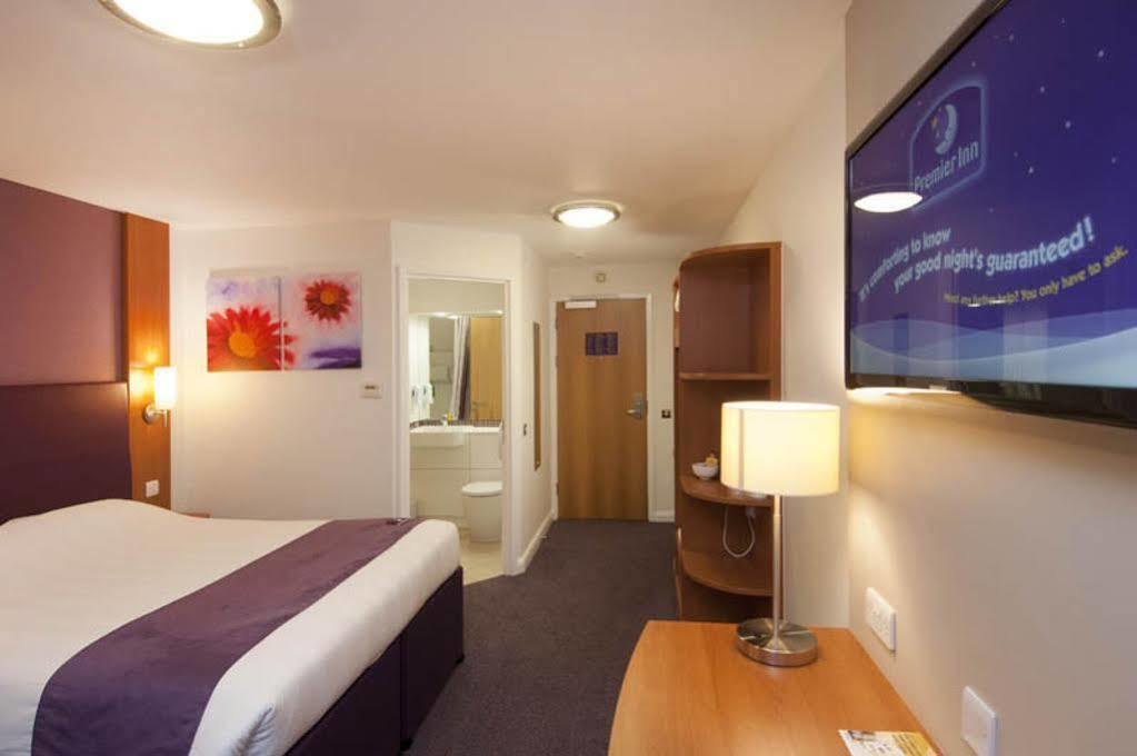 Premier Inn Bradford Central Exterior photo